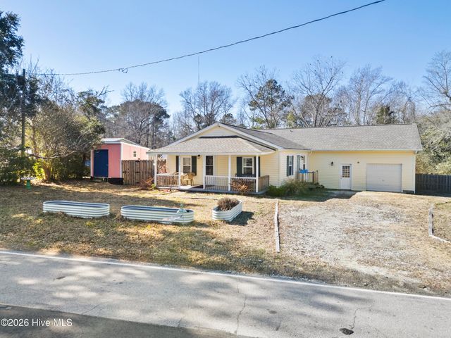 552 Tar Landing Road, Holly Ridge, NC 28445