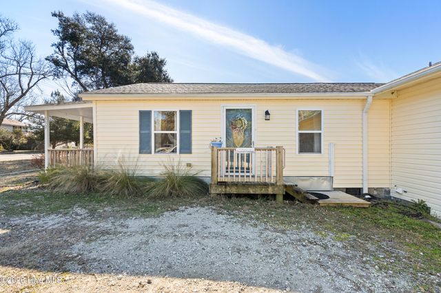 552 Tar Landing Road, Holly Ridge, NC 28445