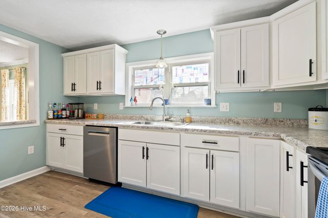 552 Tar Landing Road, Holly Ridge, NC 28445