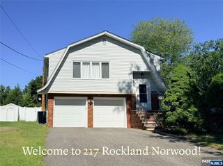 217 Rockland Avenue, Norwood, NJ 07648