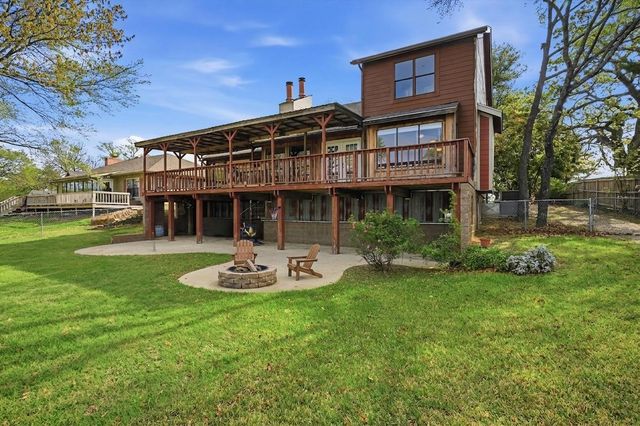 1334 Kiowa Drive E, Gainesville, TX 76240