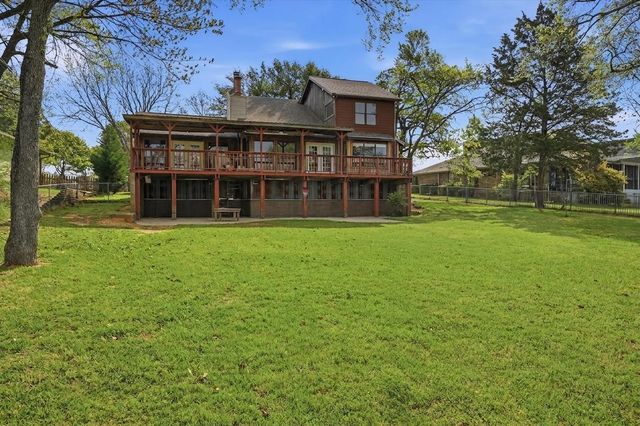 1334 Kiowa Drive E, Gainesville, TX 76240