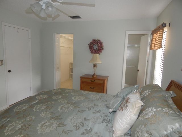 6229 Lakemont Circle, Greenacres, FL 33463