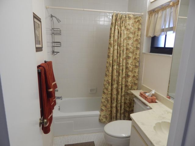 6229 Lakemont Circle, Greenacres, FL 33463