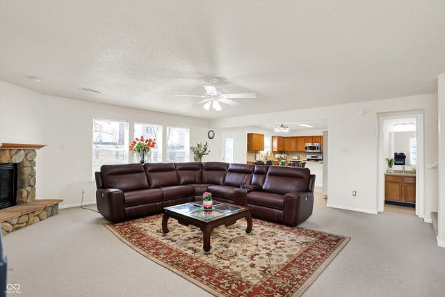 14733 Drayton Drive, Noblesville, IN 46062