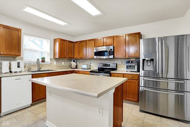 14733 Drayton Drive, Noblesville, IN 46062