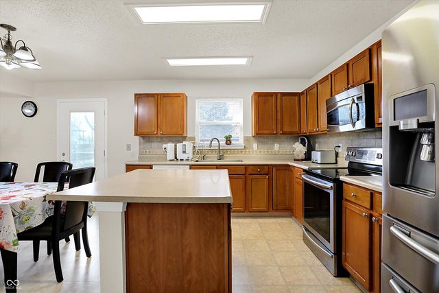 14733 Drayton Drive, Noblesville, IN 46062