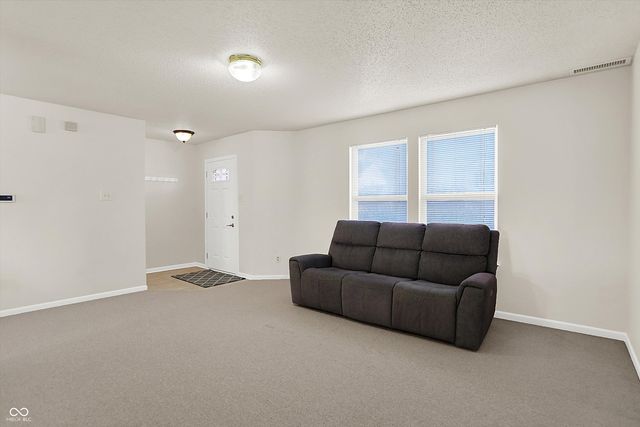 14733 Drayton Drive, Noblesville, IN 46062