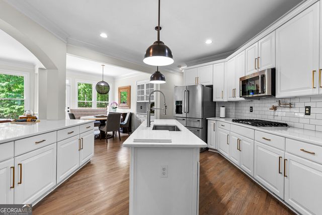 105 Woodleigh Drive, Fayetteville, GA 30215