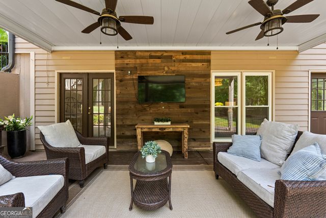 105 Woodleigh Drive, Fayetteville, GA 30215