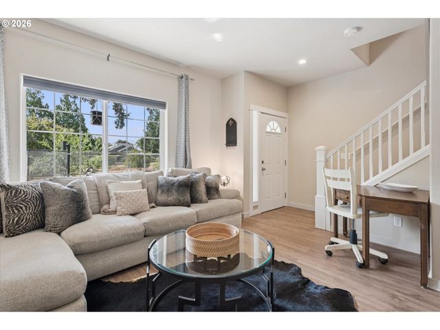 6148 Se DUKE St, Portland, OR 97206