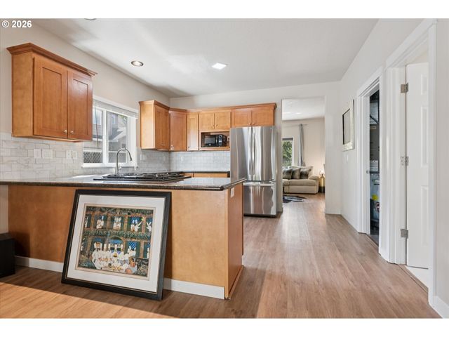 6148 Se DUKE St, Portland, OR 97206