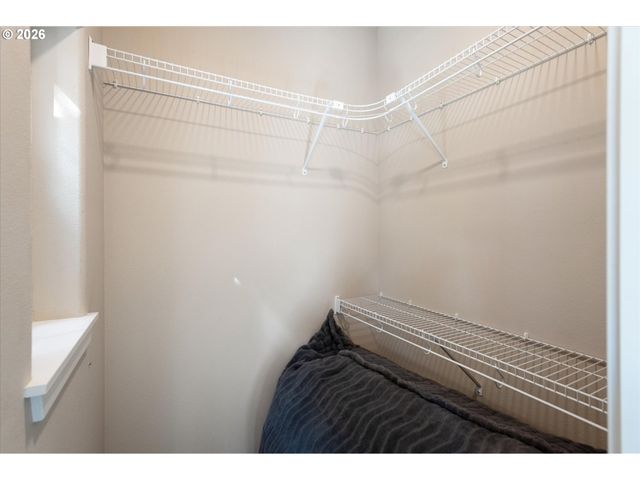 6148 Se DUKE St, Portland, OR 97206
