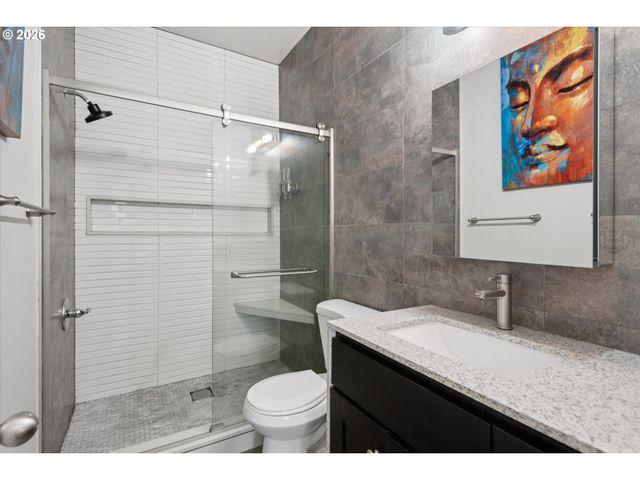6148 Se DUKE St, Portland, OR 97206