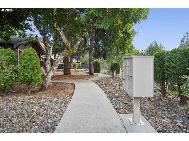 6148 Se DUKE St, Portland, OR 97206