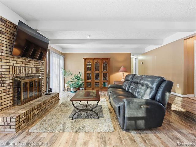 5470 Jamestown Road, Utica, MI 48317