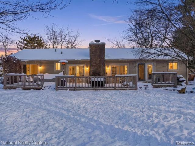 5470 Jamestown Road, Utica, MI 48317