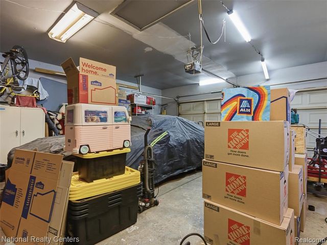 5470 Jamestown Road, Utica, MI 48317