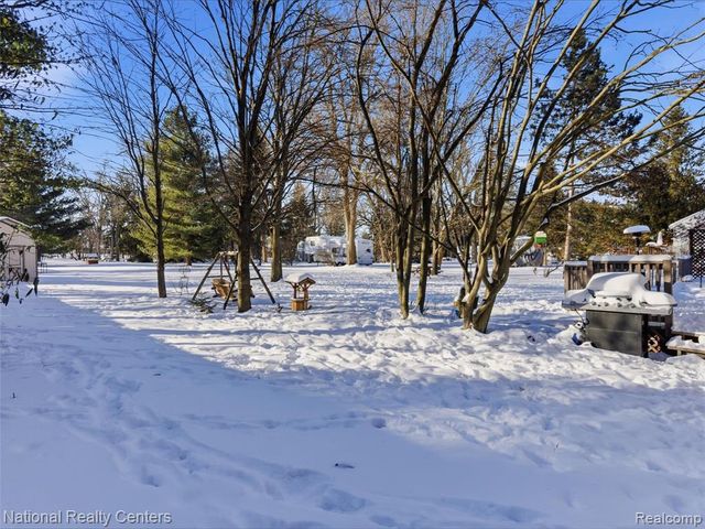 5470 Jamestown Road, Utica, MI 48317