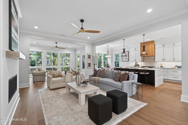 8312 Vintage Club Circle, Wilmington, NC 28411