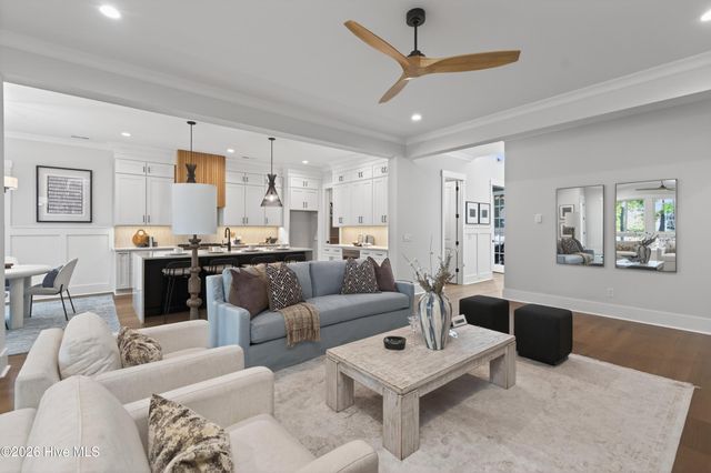 8312 Vintage Club Circle, Wilmington, NC 28411