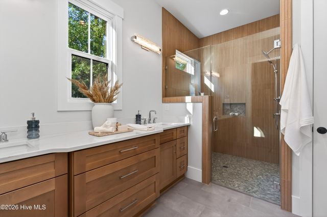 8312 Vintage Club Circle, Wilmington, NC 28411