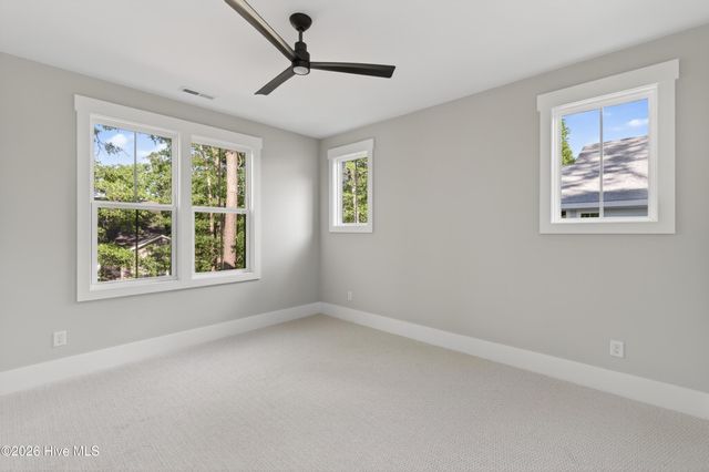 8312 Vintage Club Circle, Wilmington, NC 28411