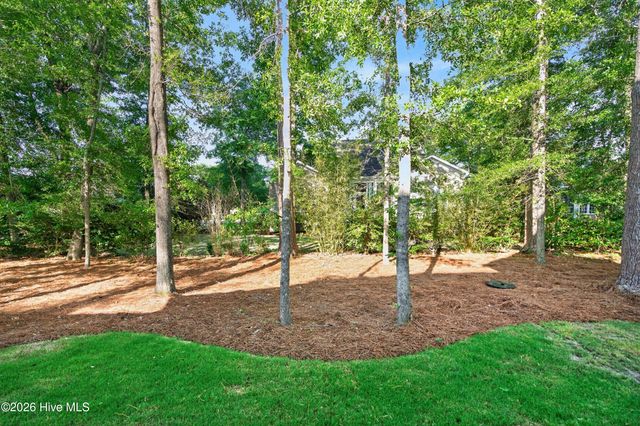 8312 Vintage Club Circle, Wilmington, NC 28411