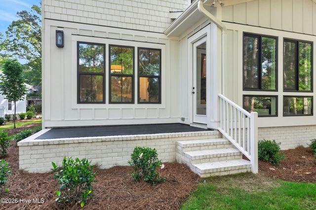 8312 Vintage Club Circle, Wilmington, NC 28411