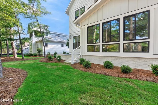 8312 Vintage Club Circle, Wilmington, NC 28411