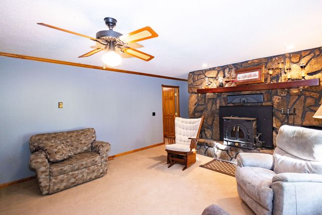 800 Country Trails Road, Conway, MO 65632