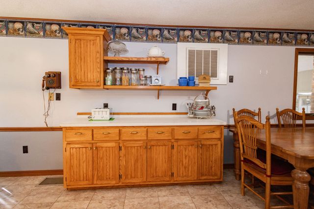 800 Country Trails Road, Conway, MO 65632