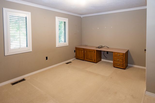 800 Country Trails Road, Conway, MO 65632