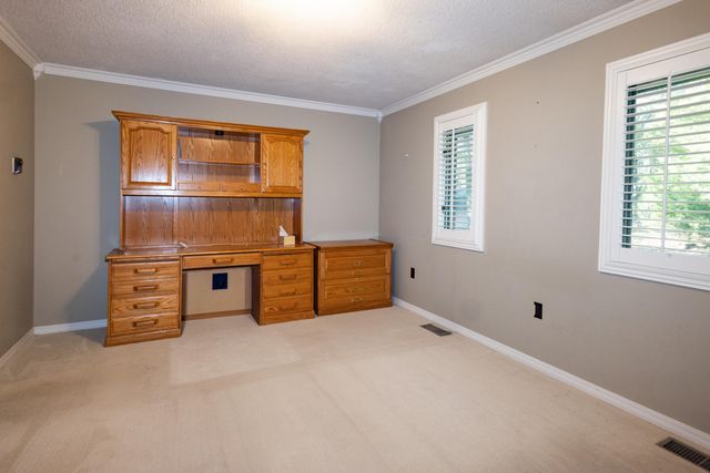 800 Country Trails Road, Conway, MO 65632