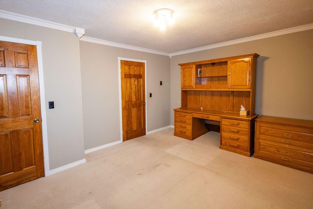 800 Country Trails Road, Conway, MO 65632