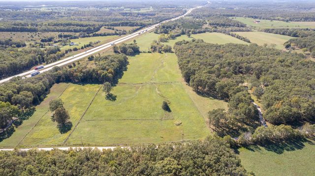 800 Country Trails Road, Conway, MO 65632