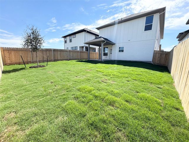318 Young ST, Buda, TX 78610