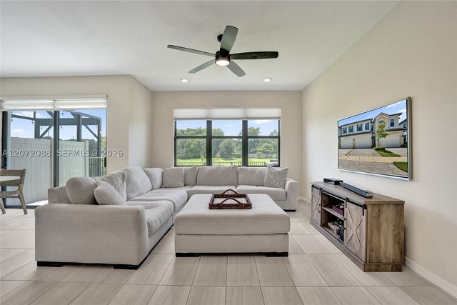 2138 S Appleton Cir S, Oakland Park, FL 33309