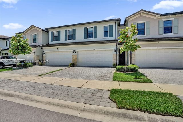 2138 S Appleton Cir S, Oakland Park, FL 33309