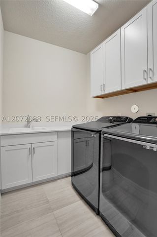 2138 S Appleton Cir S, Oakland Park, FL 33309