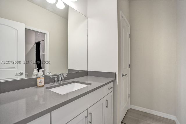 2138 S Appleton Cir S, Oakland Park, FL 33309