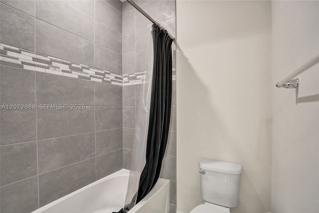 2138 S Appleton Cir S, Oakland Park, FL 33309
