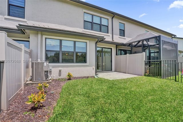 2138 S Appleton Cir S, Oakland Park, FL 33309