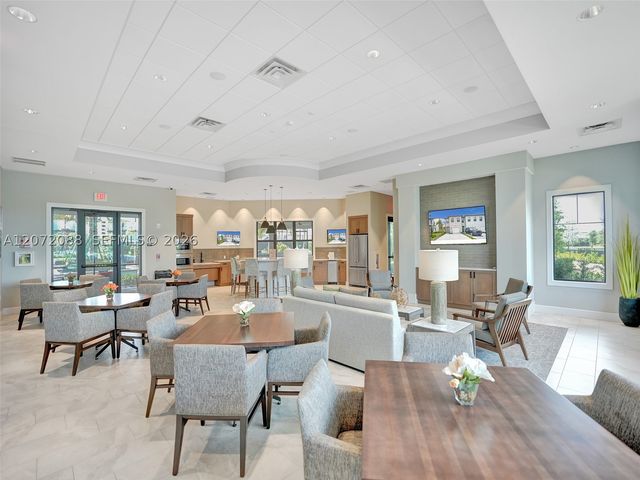 2138 S Appleton Cir S, Oakland Park, FL 33309