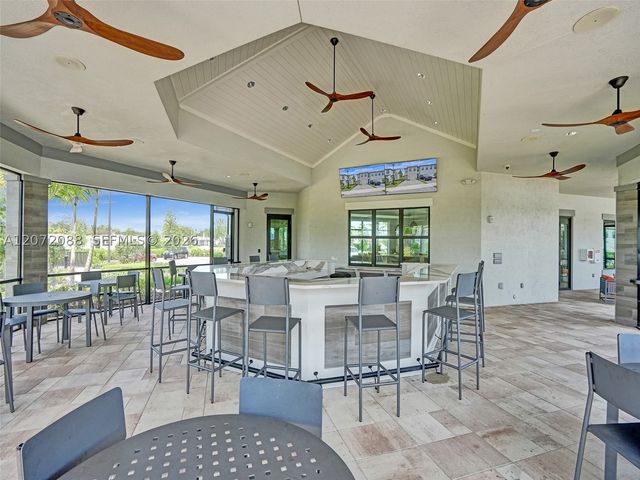 2138 S Appleton Cir S, Oakland Park, FL 33309