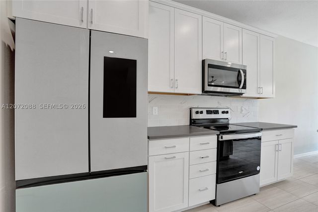 2138 S Appleton Cir S, Oakland Park, FL 33309