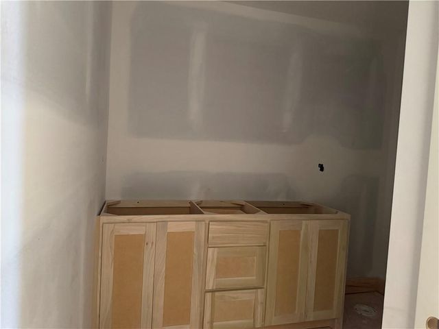 31428 W 85th Terrace, De Soto, KS 66018