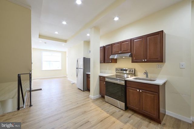 1558 N RANDOLPH ST, Philadelphia, PA 19122