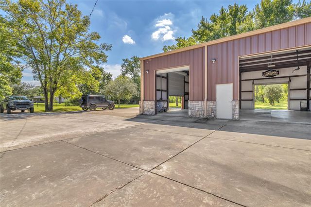 4910 Brookside Road, Brookside, TX 77581