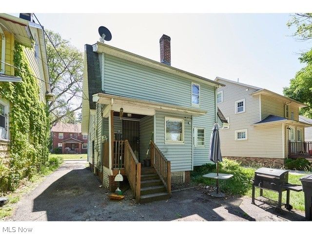 941 Dresden Road, Cleveland Heights, OH 44112